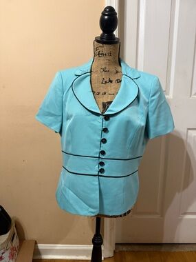 Aqua Short-Sleeve Button-Front Blouse with Black Piping